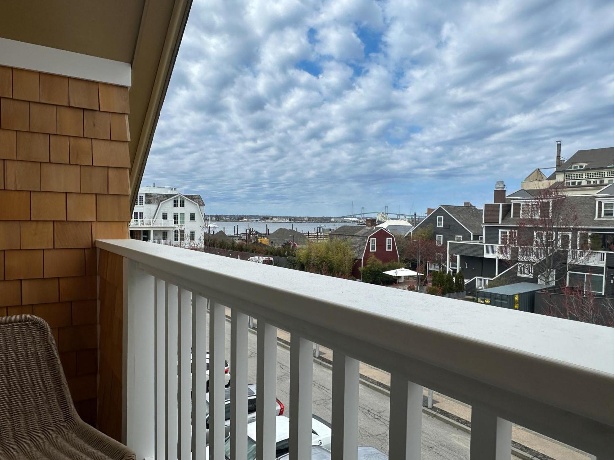 Harborside Inn Newport Exterior photo